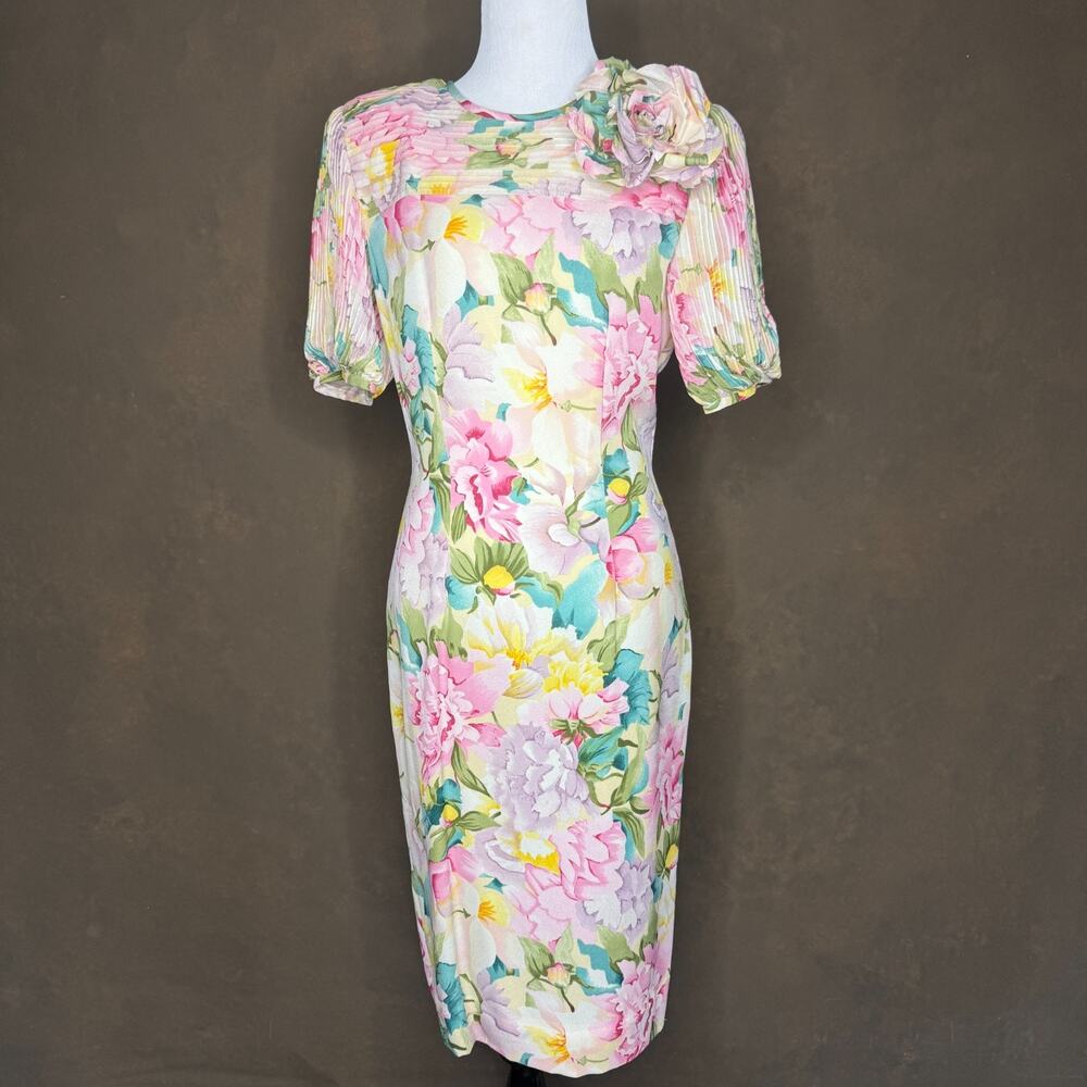 Vintage 80s Albert Nipon Silk Floral Dress Size 6 Made in Korea Pastel Print